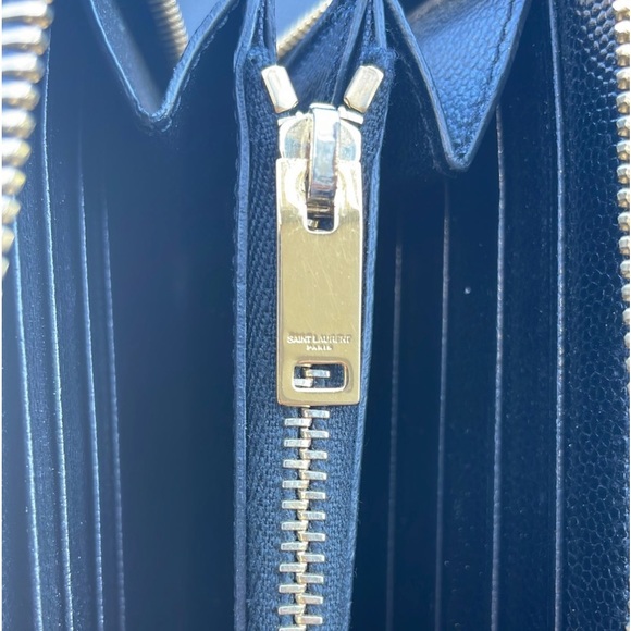 Authentic YSL Yves Saint Laurent black Zippy wallet - Picture 4 of 14